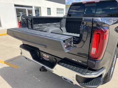 2022 GMC 1500 Crew Cab, $51800. Photo 11
