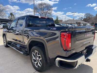 2022 GMC 1500 Crew Cab, $51800. Photo 6