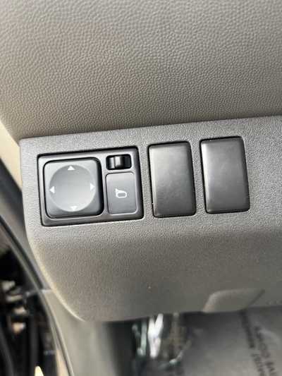 2013 Nissan Xterra, $13500. Photo 12