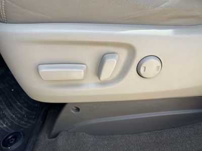 2015 Toyota Sienna, $21500. Photo 10