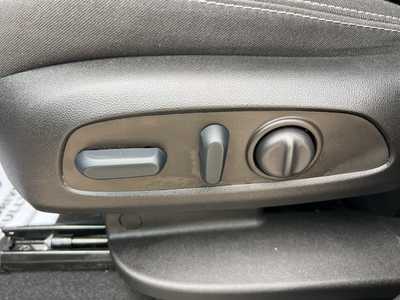 2022 GMC Terrain, $25600. Photo 10