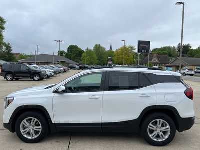 2022 GMC Terrain, $25600. Photo 5