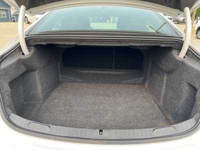 2016 Chevrolet Impala, $13500. Photo 9