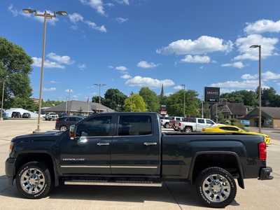 2018 GMC 2500 Crew Cab, $39950. Photo 5