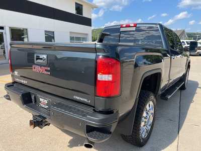 2018 GMC 2500 Crew Cab, $39950. Photo 8