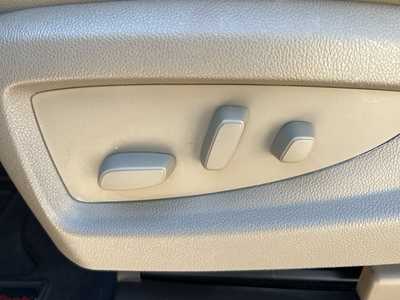 2016 GMC 1500 Crew Cab, $22500. Photo 10