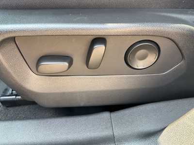 2024 Buick Envision, $30900. Photo 10