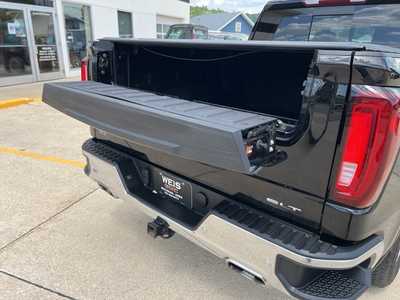 2021 GMC 1500 Crew Cab, $43900. Photo 10