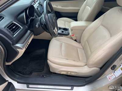 2015 Subaru Legacy, $12500. Photo 11