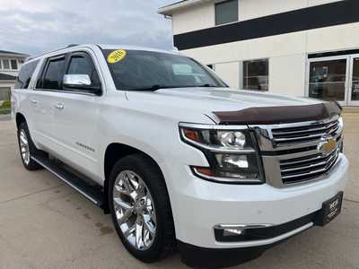 2016 Chevrolet Suburban, $18500. Photo 2