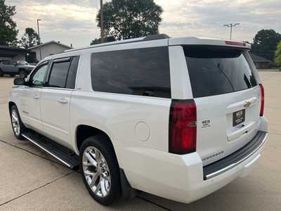 2016 Chevrolet Suburban, $18500. Photo 6