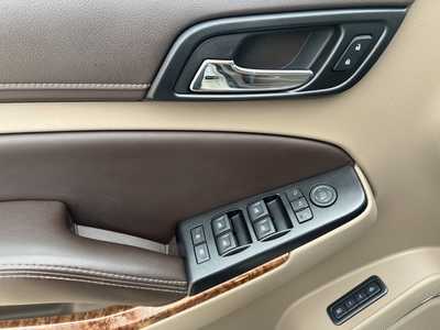 2016 Chevrolet Suburban, $18500. Photo 9