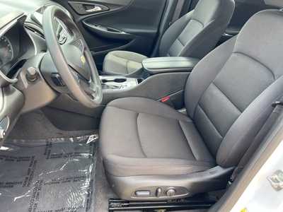 2024 Chevrolet Malibu, $21200. Photo 11
