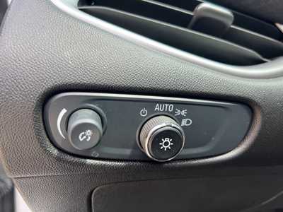 2024 Chevrolet Malibu, $21200. Photo 12