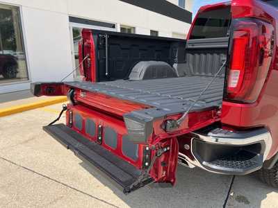 2025 GMC 1500 Crew Cab, $66875. Photo 10