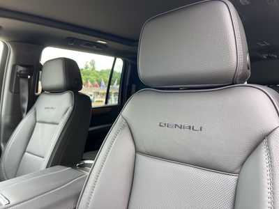 2025 GMC Yukon XL, $92555. Photo 12