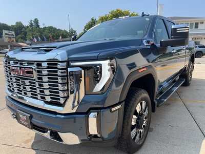 2025 GMC 3500 Crew Cab, $91235. Photo 4