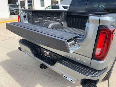 2026 GMC 1500 Crew Cab, $87420. Photo 12