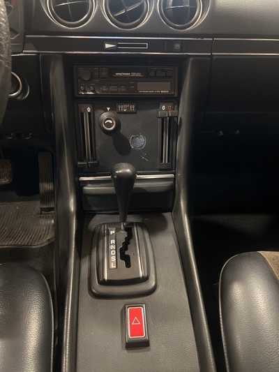 1977 Mercedes-Benz 200-Class, $15000. Photo 10