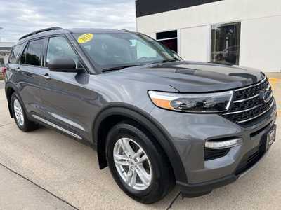 2021 Ford Explorer, $. Photo 2