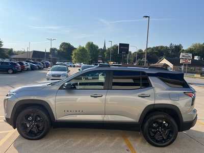 2026 Chevrolet Equinox, $30700. Photo 5