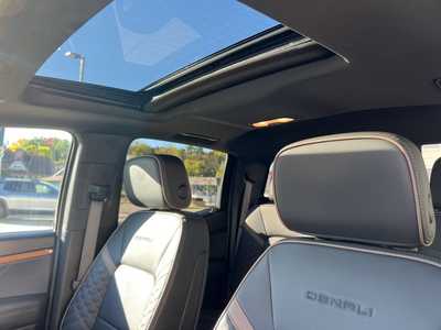 2024 GMC Canyon Crew Cab, $45600. Photo 12