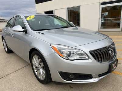 2015 Buick Regal, $11900. Photo 2