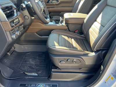 2026 GMC Yukon, $109585. Photo 11