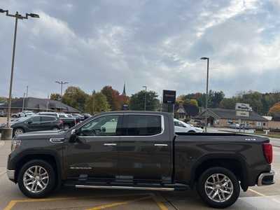 2019 GMC 1500 Crew Cab, $39300. Photo 5