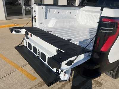2026 GMC 1500 Crew Cab, $64495. Photo 11