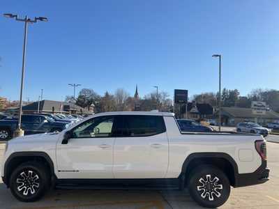 2026 GMC 1500 Crew Cab, $64495. Photo 5