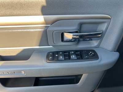 2014 RAM 2500 Crew Cab, $20900. Photo 9