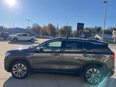 2020 GMC Terrain, $22000. Photo 5