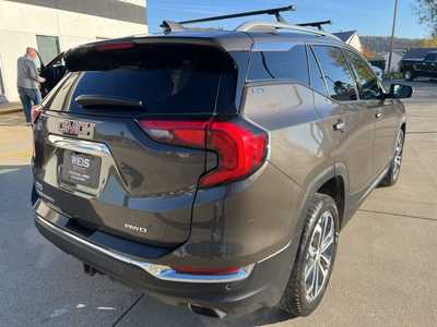 2020 GMC Terrain, $22000. Photo 8