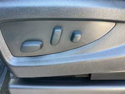 2017 Chevrolet 1500 Crew Cab, $28500. Photo 10