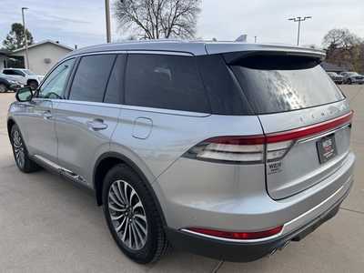 2020 Lincoln Aviator, $29500. Photo 6