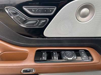2020 Lincoln Aviator, $29500. Photo 9