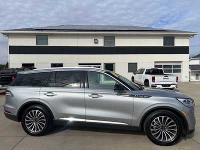 2020 Lincoln Aviator, $29500. Photo 1
