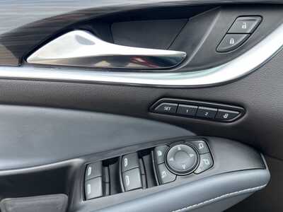 2023 Buick Enclave, $34900. Photo 9