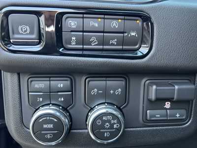 2026 GMC Yukon, $. Photo 12