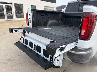 2026 GMC 1500 Crew Cab, $67075. Photo 9