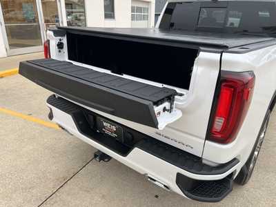 2023 GMC 1500 Crew Cab, $51900. Photo 10