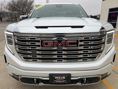 2023 GMC 1500 Crew Cab, $51900. Photo 3