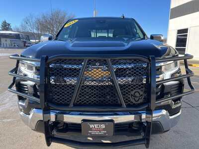 2024 Chevrolet 1500 Crew Cab, $41500. Photo 3