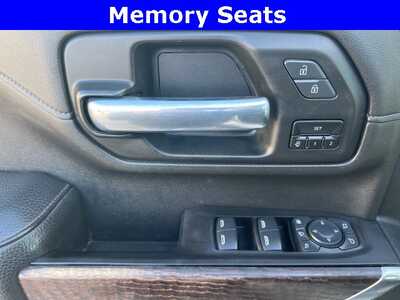 2021 GMC 3500 Crew Cab, $54900. Photo 12