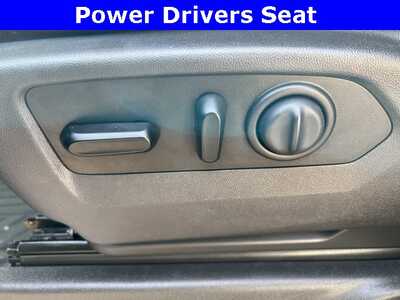 2021 Chevrolet 1500 Crew Cab, $33900. Photo 10