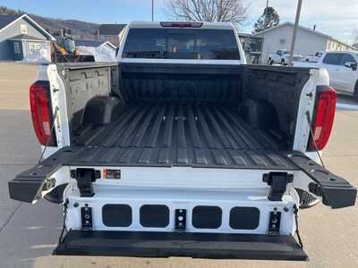 2022 GMC 2500 Crew Cab, $53900. Photo 10