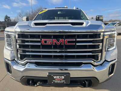 2022 GMC 2500 Crew Cab, $53900. Photo 3