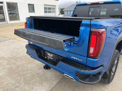 2024 GMC 1500 Crew Cab, $58200. Photo 11