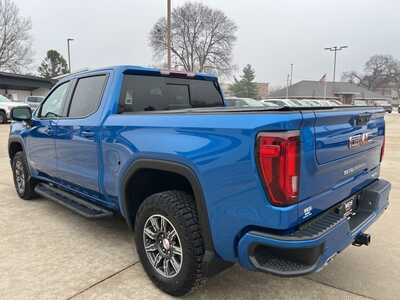 2024 GMC 1500 Crew Cab, $58200. Photo 6